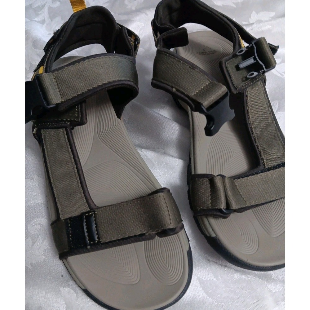 Ozark Trail Men's Olive Green Triple Strap Sandals Sz 8 UPC# 96852767321 EUC